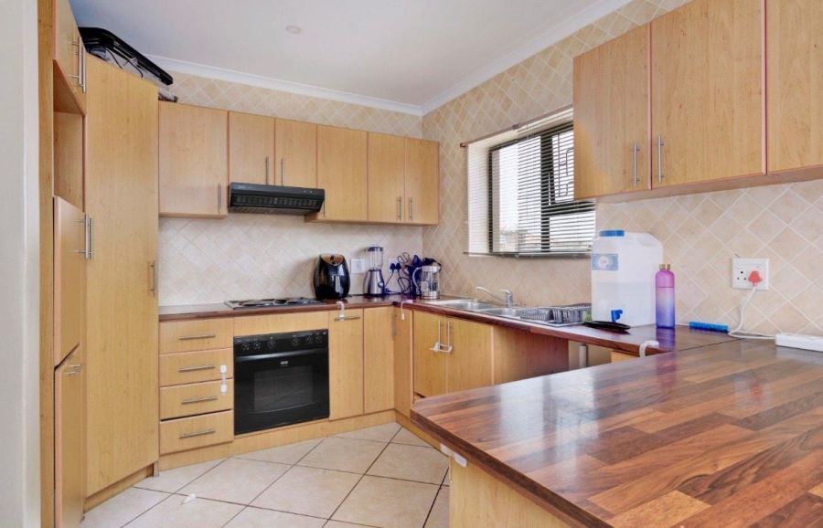 3 Bedroom Property for Sale in Parsonsvlei Eastern Cape